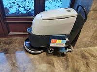 Nouvelle autolaveuse électrique autoportée M3 à batterie avec brosse automatique et raclette, réservoirs de 61L/65L, garantie de 2 ans pour hôtels et garages