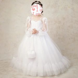 定制优雅花童礼服，适合婚礼薄纱贴花全袖儿童成人礼圣餐舞会礼服 - Product Image 1