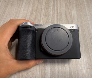 Appareil photo numérique reflex professionnel Alpha A7C II A7C2 (boîtier nu) pour photographie vidéo 4K Ultra HD plein format – Vente en gros - Product Image 2