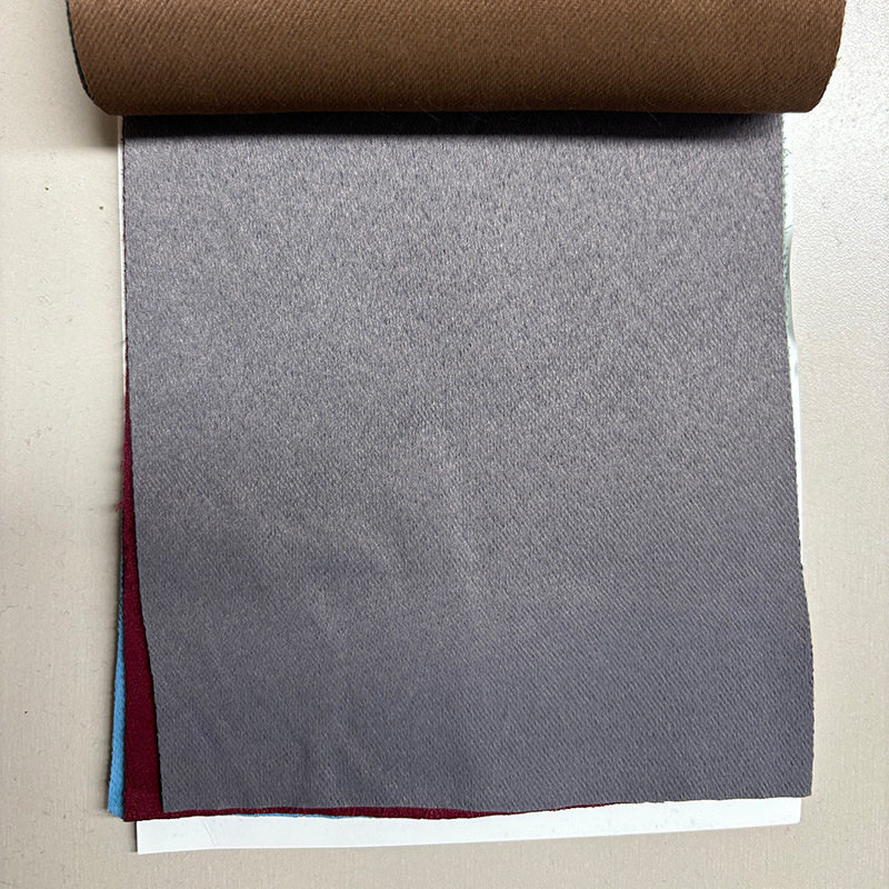 12 échantillons de cartes de couleur gris foncé - livre d'échantillons en couleur