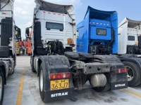 Camion tracteur Sinotruk SITRAK G7S 6x4 540HP 10 roues pour le transport logistique de conteneurs et semi-remorques