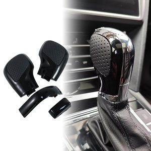 Pomo de Palanca de Cambios de Fibra de Carbono Negra Perforada con Revestimiento de Cuero, Personalizado para Reemplazo de Piezas Interiores de Automóviles - Product Image 1