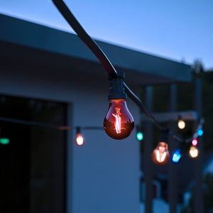 Lampe LED E27 2,5W rouge, standard, idéale pour l'éclairage décoratif dans les espaces intérieurs et extérieurs. - Product Image 3