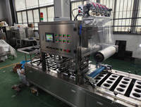 Machine de remplissage et de scellage automatique rotative à grande vitesse pour gobelets en plastique pour yaourt, pudding, jus, crème glacée
