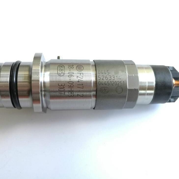 diesel fuel injector nozzle 0445120251 factory supply common rail injector 0445120251 for Cummins Qsb 6.7 diesel engine assmbly