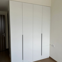 Armoire de rangement avec tiroirs, style moderne et transitoire, en MDF blanc, dressing intégré marron