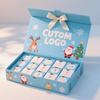 Boîte de calendrier de l'avent de Noël personnalisée avec logo, bleu clair, ruban beige, nœud, imprimé Père Noël et rennes, 24 compartiments, boîte cadeau rigide pour compte à rebours de Noël