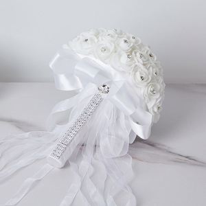 Ramo de Novia Blanco con Rosas Artificiales, Pedrería y Cinta de Satén para la Novia - Product Image 2