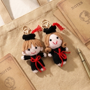 Porte-clés fait main en laine tricotée et crochetée, motif toge de graduation et toque de doctorat, <span class=keywords><strong>cadeau</strong></span> pour garçons et filles - Product Image 4