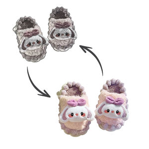 Zapatillas de piel de moda de felpa bonitas personalizadas para mujer - Product Image 4