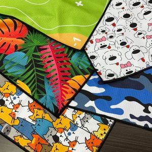 Toallas de golf con estampado de gofres de microfibra Toalla de limpieza de pelota de golf personalizada magnética con clip de mosquetón - Product Image 5