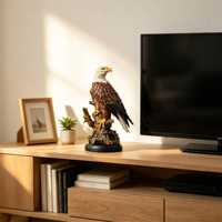 Figurine d'aigle blanc en résine à bas prix, statue d'aigle en promotion, ornement de décoration intérieure, artisanat en gros