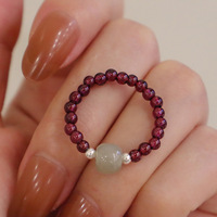 Handgefertigter Ring mit Natürlichen Granat-, Turmalin- und Hetian-Jade-Perlen, Elastischer Ring