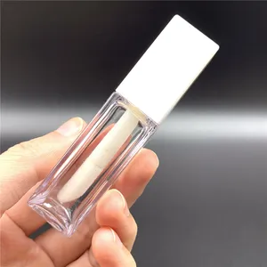Grands tubes de brillant à lèvres carrés de baguette magique mignonne de 10ml avec applicateur de graisse