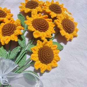 Bouquet di Girasoli Grandi Fatti a Mano all'Uncinetto in Lana, Fiori Artificiali Pronti, Regali per la Festa degli Insegnanti, San Valentino, Festa della Mamma - Product Image 2