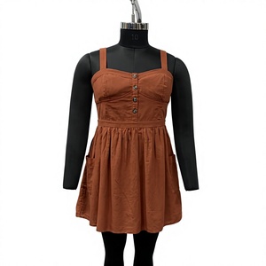 Robe mini marron à fines bretelles, coupe trapèze, avec boutons sur le devant et poches, style décontracté printemps, en mélange de coton tissé, couleur unie - Product Image 1