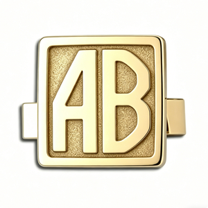 Boutons de manchette carrés en alliage de zinc plaqué or avec initiales gravées sur mesure, accessoires personnalisés pour hommes - Product Image 1