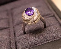 Cadeau unique : Bague en améthyste S925 : une bague pour le chakra du troisième œil favorisant le calme et la sagesse tout en éliminant les champs d'énergie négatifs
