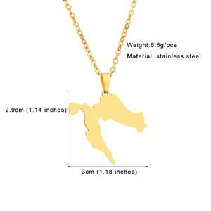 สร้อยคอแผนที่ประเทศโครเอเชีย ผลิตใน<span class=keywords><strong>โครเอเชีย</strong></span> ทำจากสแตนเลสชุบเงินและทอง 18K พร้อมจี้รูปธงชาติโครเอเชีย - Product Image 2