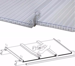 Plaque <span class=keywords><strong>alvéolaire</strong></span> en <span class=keywords><strong>polycarbonate</strong></span> ignifuge, haute transmission lumineuse, protection UV, panneau cellulaire transparent pour toit de serre et auvent - Product Image 6
