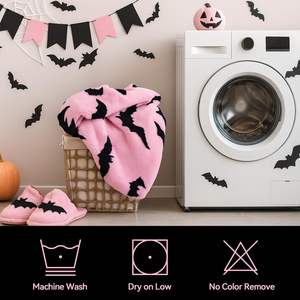 Couverture de canapé Halloween rose avec motif mignon de chauve-souris et toile d'araignée, en polaire, pour décorer le canapé, le lit, le sofa, couverture douce et confortable en peluche - Product Image 4