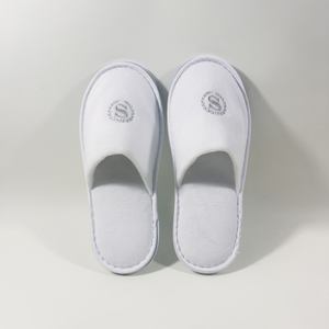 Оптовая продажа, одноразовые льняные хлопчатобумажные тапочки с принтом логотипа на заказ, экологически чистые переносные дорожные размеры белого цвета - Product Image 2