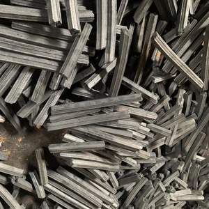 Charbon de bois en briquettes de sciure de bois au design innovant, prix usine, facile à allumer, sans étincelles, directement de l'usine au Vietnam. - Product Image 4