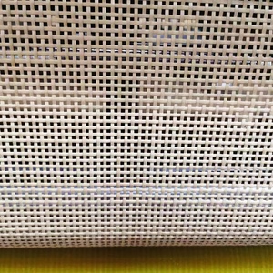 Rouleau de tissu en rotin synthétique 6x6, tissage en plastique, tissu en rotin tissé, rouleau de matériau plastique utilisé pour les meubles - Product Image 5
