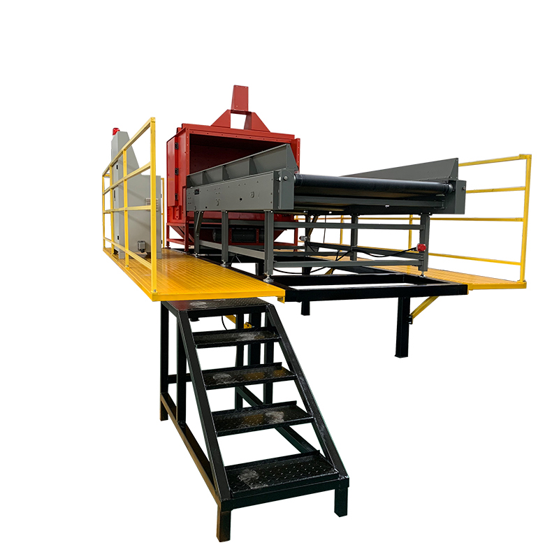 Перерабатываемые материалы вблизи систем инфракрасной сортировки, первая Автоматическая сортировка перерабатываемых материалов с технологией NIR