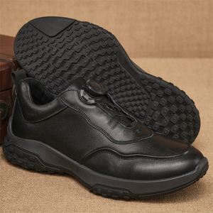 Zapatillas de deporte informales de cuero genuino para hombre, zapatos con cordones rápidos y perilla giratoria, zapatos para caminar con suela de goma gruesa antideslizante de alta calidad - Product Image 3