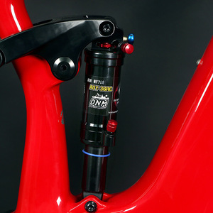 Vélo de montagne en fibre de carbone avec moteur central Bafang M560, batterie lithium 48V15Ah, frein à disque hydraulique, 12 vitesses - Product Image 6
