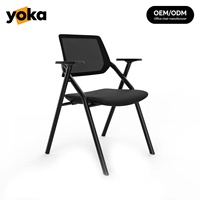 Chaise de formation moderne, directement de l'usine, chaise de bureau confortable à dossier en maille avec accoudoirs fixes pour salles de réunion et de formation