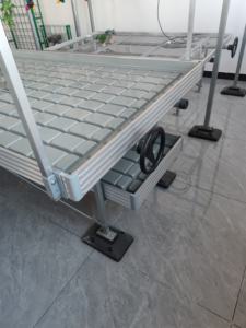 Serre agricole d'intérieur, pépinière, table de culture à écoulement et reflux, banc roulant pour le semis - Product Image 1