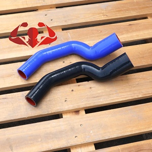 Tubo Intercooler in Silicone 6M51-6K863-GC/GB - Compatibile con <span class=keywords><strong>Ford</strong></span> <span class=keywords><strong>Focus</strong></span> C-Max <span class=keywords><strong>1.6</strong></span> <span class=keywords><strong>TDCi</strong></span> - Product Image 1