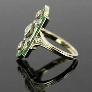 Anillo de Cetro Real Calado Cuadrado para Mujer, Estilo Vintage, Accesorio para Uso Diario y Fiestas - Product Image 3