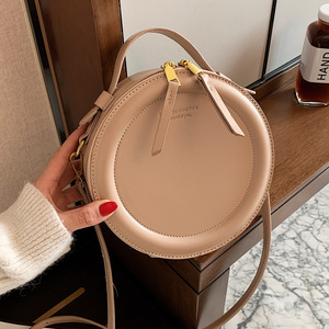Ladies Crossbody Eco-Friendly PU Sling <span class=keywords><strong>Bag</strong></span> avec fermeture à glissière Chain Clutch Handbag <span class=keywords><strong>Round</strong></span> Messenger Waterproof Luxury Purses - Product Image 2