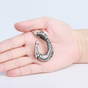 Vente en gros de bijoux vikings personnalisés pour hommes, pendentif en acier inoxydable à motif celtique, collier avec pendentif en forme d'hameçon - Product Image 5