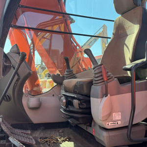 รถขุดตีนตะขาบแท้ Hitachi ZX130 13 ตัน มือสอง ราคาประหยัด รถขุดไฮดรอลิกสำหรับขุดดิน ราคาถูก พร้อมใบรับรอง CE EPA - Product Image 3