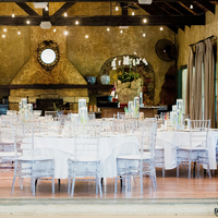 Transparente Acryl-Chiavari-Stühle für Luxus-Hotel-Hochzeiten und Bankette, Langlebige Kunststoffstühle für Hotelgastronomie
