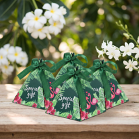 Boîtes à bonbons en papier tropicales en forme de pyramide Flamingo avec ruban, cadeaux spéciaux, boîtes à dragées triangulaires pour mariage, fête, cadeaux sucrés