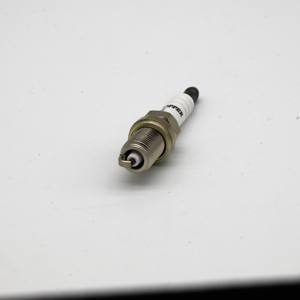 Bougie d'allumage pour Toyota Land Cruiser Corona 90919-01166 siège en matériau Iridium adapté pour K20R-U K20RU 14*19 moteur nouvelle essence - Product Image 4