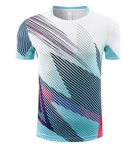 T-shirt de sport personnalisé à impression dégradée, OEM, séchage rapide, idéal pour le badminton et l'entraînement sur piste - Product Image 3