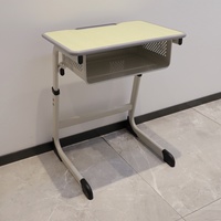 Ensemble scolaire moderne pour salle de classe, table et chaise en bois massif, réglables, écologiques, confortables et durables pour une utilisation en classe, à la maison ou au bureau