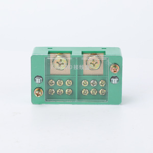 Caja de Conexiones para Medición de Energía Guan Yang Fj6, 2 Entradas y 6 Salidas, Bloque de Terminales de Tornillo, IP44, Material ABS Verde - Product Image 1