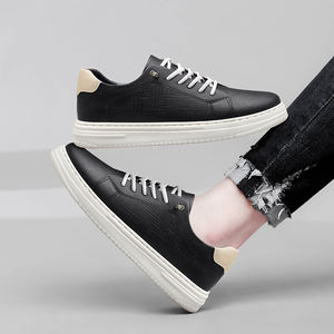 Zapatos de otoño para hombre, con puntera de cuero vacuno, transpirables, con pequeños orificios, nuevos, ligeros, casuales, blancos, deportivos, de caña baja, con suela de goma. - Product Image 5