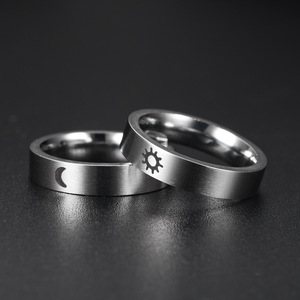 Anillo De Acero Inoxidable Anillo De Pareja De Acero De Titanio Anillo <span class=keywords><strong>Sol</strong></span> Luna <span class=keywords><strong>Sol</strong></span> Y Luna Amor Pareja Anillo De Bodas Para Mujeres - Product Image 5