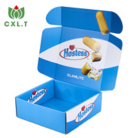 Caja de Regalo para Panettone con Asa de Cartón, Laminación Brillante o Mate, Grabado en Relieve y Papel Dorado