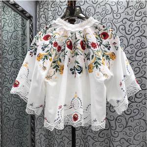 Camicetta di design di alta qualità nuova <span class=keywords><strong>camicia</strong></span> 2025 autunno <span class=keywords><strong>manica</strong></span> a pipistrello lussuose camicette floreali larghe bianche blu - Product Image 2