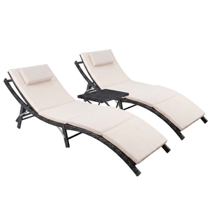 Ensemble de chaises longues de patio en rotin, dossier réglable, 3 pièces, chaises longues pliantes rembourrées pour l'extérieur avec table pliante - Product Image 1