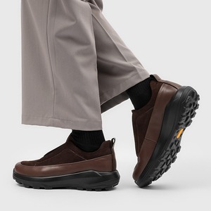 รองเท้าเดินสไตล์ฤดูใบไม้ร่วงแบบใหม่ พื้นนุ่มอเนกประสงค์ ดีไซน์เรียบง่ายทันสมัย น้ำหนักเบา เหมาะสำหรับเล่นกีฬา - Product Image 3